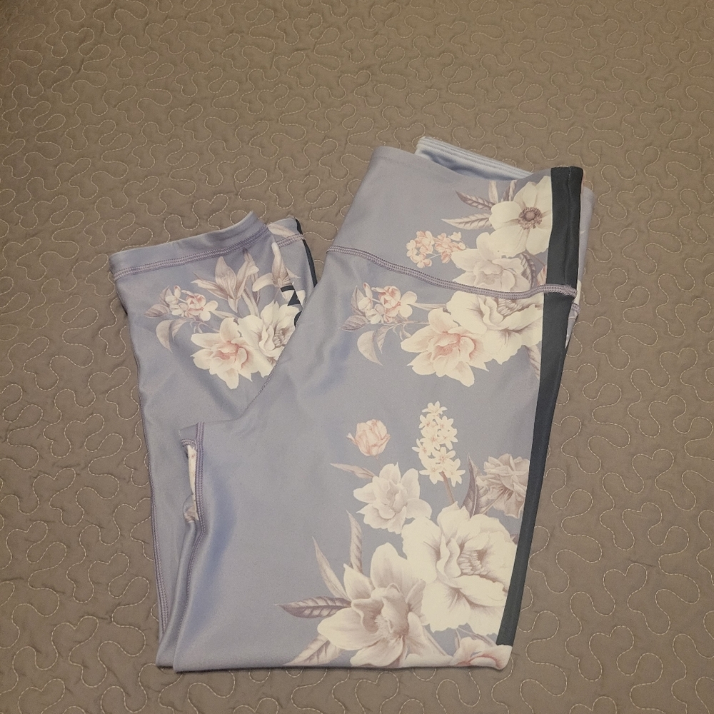 Womens Peloton Capri Leggings